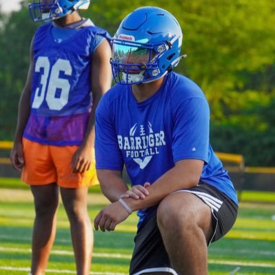 Co-26 Barringer football🏈 6'4 260 DE/DT/OT/TE email: Domingoc0422@gmail.com NCAA id:2502520624 3.3gpa