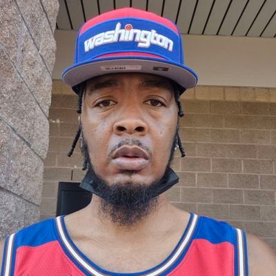 I'm up here to speak to friends b.k.a family if you not that keep tha negative energy away from me on God stay blessed