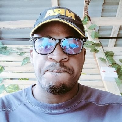 VISUAL ARTIST || DIGITAL @nelluminated PIONEER.https://t.co/s0m9IfJuck