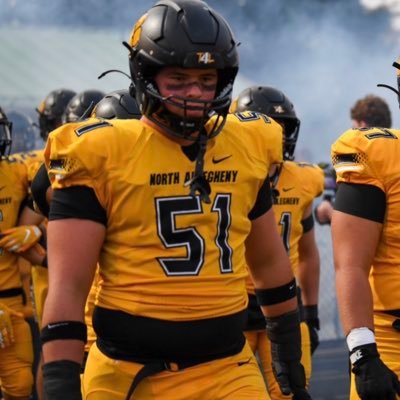 North Allegheny Football// c/o 2027//Versatile OL /DE//6’1.5 255 lb//3.9 GPA//Phone # 412-585-8761 //