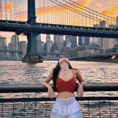Discovering vibrant cities, capturing beautiful art, savoring delicious moments, and embracing nature’s serenity 🌆🎨🍣🌿✨📸Let’s cherish every moment