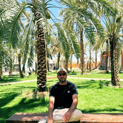 F_ALenQri's profile picture. 