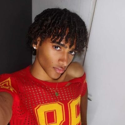 Lowkeyjojo26732's profile picture. 𝖔𝖐𝖑𝖔𝖘𝖊𝖗👆