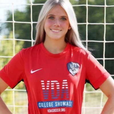 Striker | Winger | Wingback U15 ECNL Club VDA #33 @vdasoccer Class of 2029 - Left/Right Footed | GPA 4.0 Coach @bobbypup Be a Leader🦁