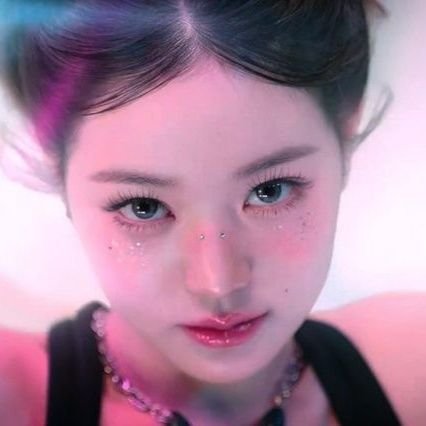 jeno vc é bibi é sua fã divulga não entendi ata jeno a bibi é sua fã divulga ela quem é bibi vamo la manos e manas