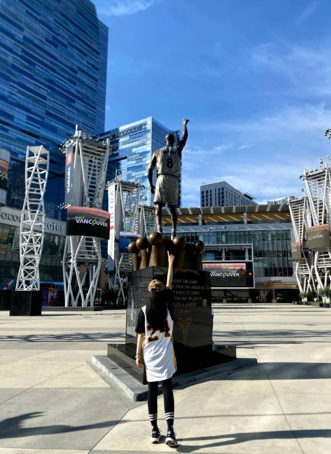 Salwree863430's profile picture. Gods determine what you're going to be。