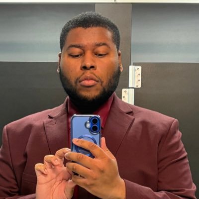 Johnnoel745460's profile picture. All Around The Future🎨🎶🎤🎧🏀🪩🎡🍔🍟🥗 💐🌈☀️🌕🌍🪐🚀⚡️💫