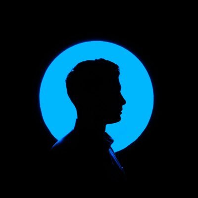 DaktariJB's profile picture. MD | Aspiring Internist | In Him I Put My Trust☝🏾 | Born an optimist and still so.