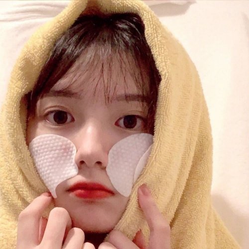 Blec_voranie's profile picture. 新人下海03小美女你若不离不弃，我必生死相依。深情是你，情深也是你~口嗨在勿扰 https://t.co/yF9AHo5Hbh   ❥(^_-)