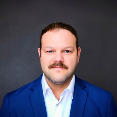 🗳️ Political scientist studying schools & democracy | 🏳️🌈 He/Him 🟦 ☁️: https://t.co/DUyO6a8KpA