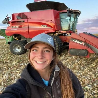Just a girl in Nebraska, USA farming and showing her daily life
YouTube - Laura farms (new uploads!!)
‼️This is my fans account‼️