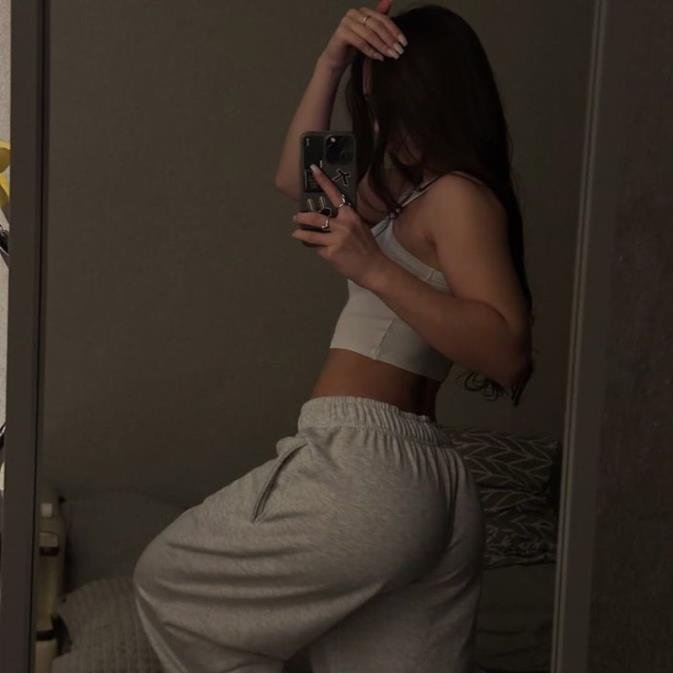 This is simply a side page... Go ahead and support my real account @grabyywinter