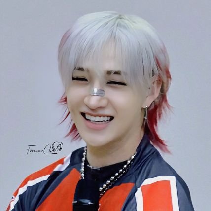 EveryFanEver's profile picture. 20s ⎊ • 🔞🔄 • 🇦🇷 
⋆⋅☆⋅⋆ 
OT8 SKZ • Binchanner y 3rachera ult • OT7 MX • Kaeya Impact • Superbat • Link Click • Mxtx