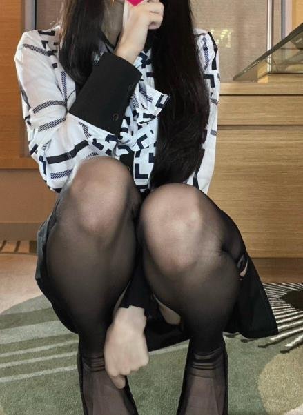 귀찮게 굴 거야💋/심심하면 연락해☎/거짓말 싫어🚫/사진 찍는 게 제일 좋아📸/팔로우=답장💌