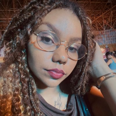 pretinha letróloga e acadêmica de direito |tt pessoal|@busywoman4ever