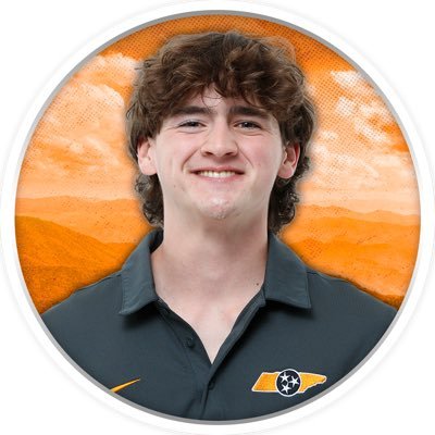 Graphic Designer | 151 Creative Intern @vol_sports | CCI Student @utknoxville