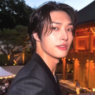 *24* sit back and relax man✨Feral Arlingtiny✨ 🌶️ATINY🌶️ I don’t play about Yungi 😘multistan😘