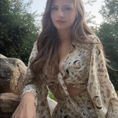 plasmadollqueen's profile picture. decoding desire in dreamcode || Leo if u care || this is not a person, or maybe it is?
