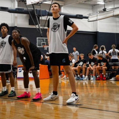 BrodyRobbins20's profile picture. 2027 | PF | 6’8” | McFarland High School