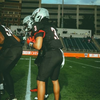ATH C/O 2027 Butler High School : 3.8gpa : 4.49 40 Email: djstar2009@icloud.com Number: 804-508-2646