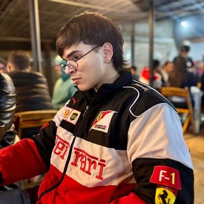 Sou dev, apaixonado por aviação, guitarra e treino Jiu-Jitsu