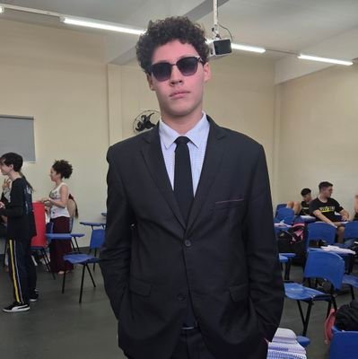 minha vida foi de água abaixo desde que eu baixei esse aplicativo.