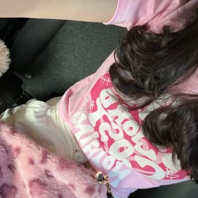 anothersidefora's profile picture. aryaza’s loc♡☆°📍🦀🦋🌟💜🫧