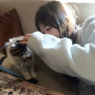 A diary of music and unspoken emotions (and cats) ♡̤̫ 。ᡣ . ٜ̥ .ྀི 𑁩ཾיִ
