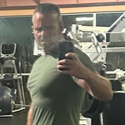 IslandboyN93599's profile picture. 