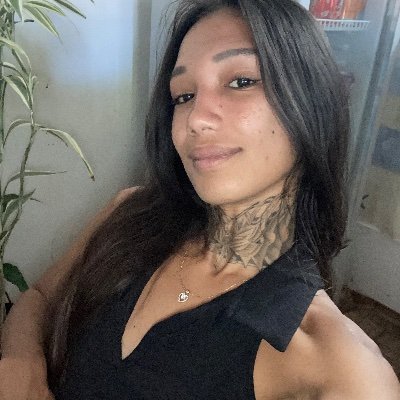 hauteihoarii's profile picture. 