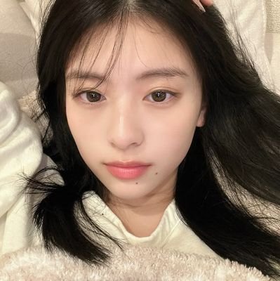 syxzian's profile picture. have u heard of this funky lil gay dude called thv