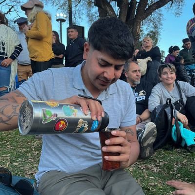 Fundamentalista del Rock Nacional y el Fernet
Tecnicatura en conservación de la Naturaleza🌱
Profesor.