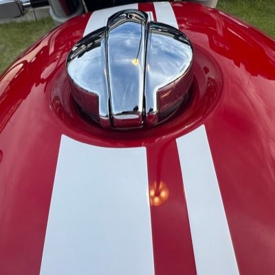 Na650_332's profile picture. ロイヤルエンフィールドcontinentalGT650乗ってます。SR400も乗ってました。 バイク時々趣味垢。