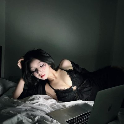 yonek7977's profile picture. 