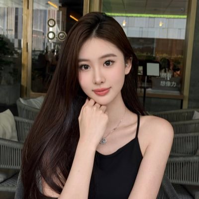 Camellia26628's profile picture. Follow your heart, life is full of surprises