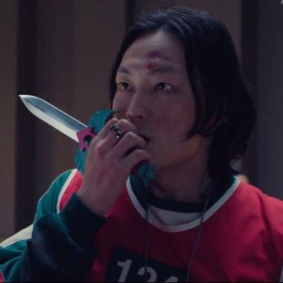 sachi_isCOOL's profile picture. boy what the hell boy ..🇮🇩.. she/her.. thangyu enthusiast ——- /ps i barely check strawpage guyhhhshsh + i draw at a turtles pace so ba,re with me😂✌️✌️