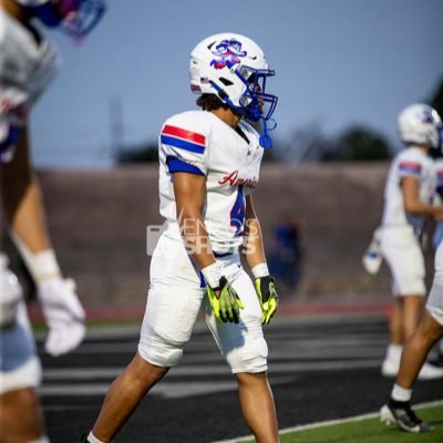 MauriceEdw22's profile picture. Americas Hs🎓c/o2027 📚3.8 GPA HS ATH🏈 RB/WR/returner 40 time 4.5🏃🏽‍♂️Track & Field 📈5’6 155lbs bench: 245 power clean: 225 squat: 370