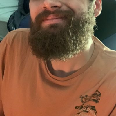 ottertopMO's profile picture. 🔝 / 21