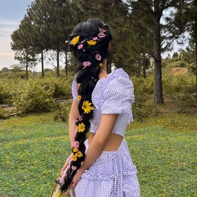 shsssh_h's profile picture. Unavailable for drama and chaos