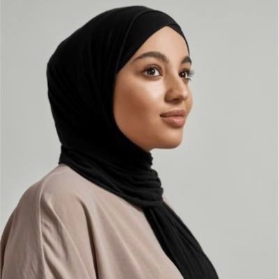 أنا تدريب جميل مع الإسلام ☪️ أؤمن بالله والرسول من فضلك اتبعني إن شاء الله سأتبع إخوتي وأخواتي المسلمين والأديان الأخرى