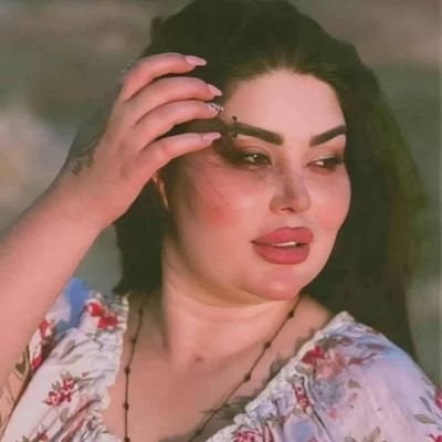 Farah_1988_f's profile picture. 