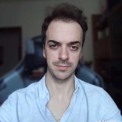 Ale87290's profile picture. Non ho niente da dire e lo dico pure male. 
E tra l'altro, sono un fatuo vanesio: nello specifico, un aristocratico di estrazione proletaria.