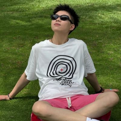 Ambergeddon_CC's profile picture. 💡 分享小白也能懂的干货 & 踩坑日记 🚀 一起慢慢变富，拒绝做韭菜！