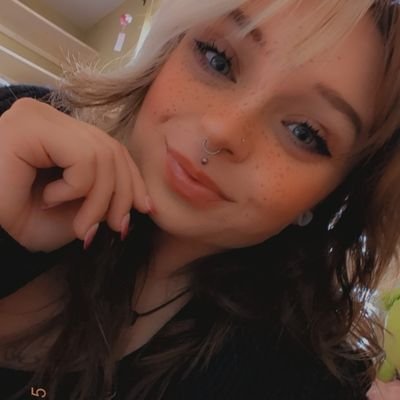 🦇 • J 230824
🌸 • gamer
🍙 • anime
🌙 • i will be watching for your enemies to let them know that they contend with me♡