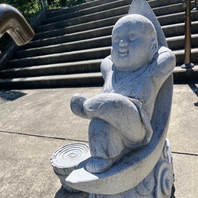 👩💼福祉💅人生を変えるべく試験勉強📚に挑む。応援よろしくお願いします🥺S&P500に全ツッパ投資🌏ダブルライセンス🤫座敷わらしの宿をめぐる⇨#さとみんもも都道府県紹介 🌟DMは欲しいリス🐿『さとみんグッズ発売中』🌏 カビュウ→ 【EPXE】