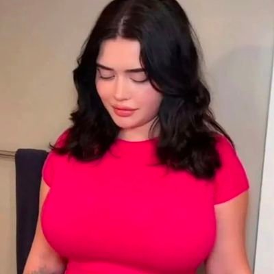 Lucianopovr's profile picture. Lover