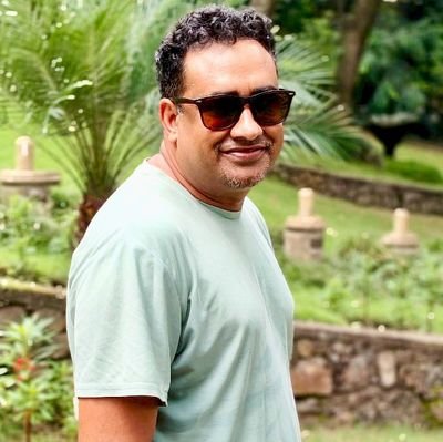 Deep inside 💓 heart.
Chief technical officer @ Prabhu digital ltd.
