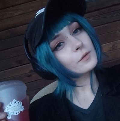 evilgang vinemaker|
🤍💙🤍
|shitpost in bad English