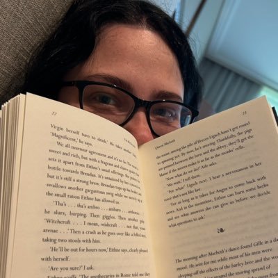 slow reader, slower writer ✨queer✨ #booktwt fantasy, horror, literary