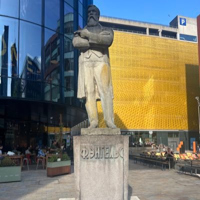 maamiiwaataa's profile picture. She/Her | Been: 43/197 ✈️ 🌍 |🇨🇩🇵🇸🇸🇩|insta:abijoha